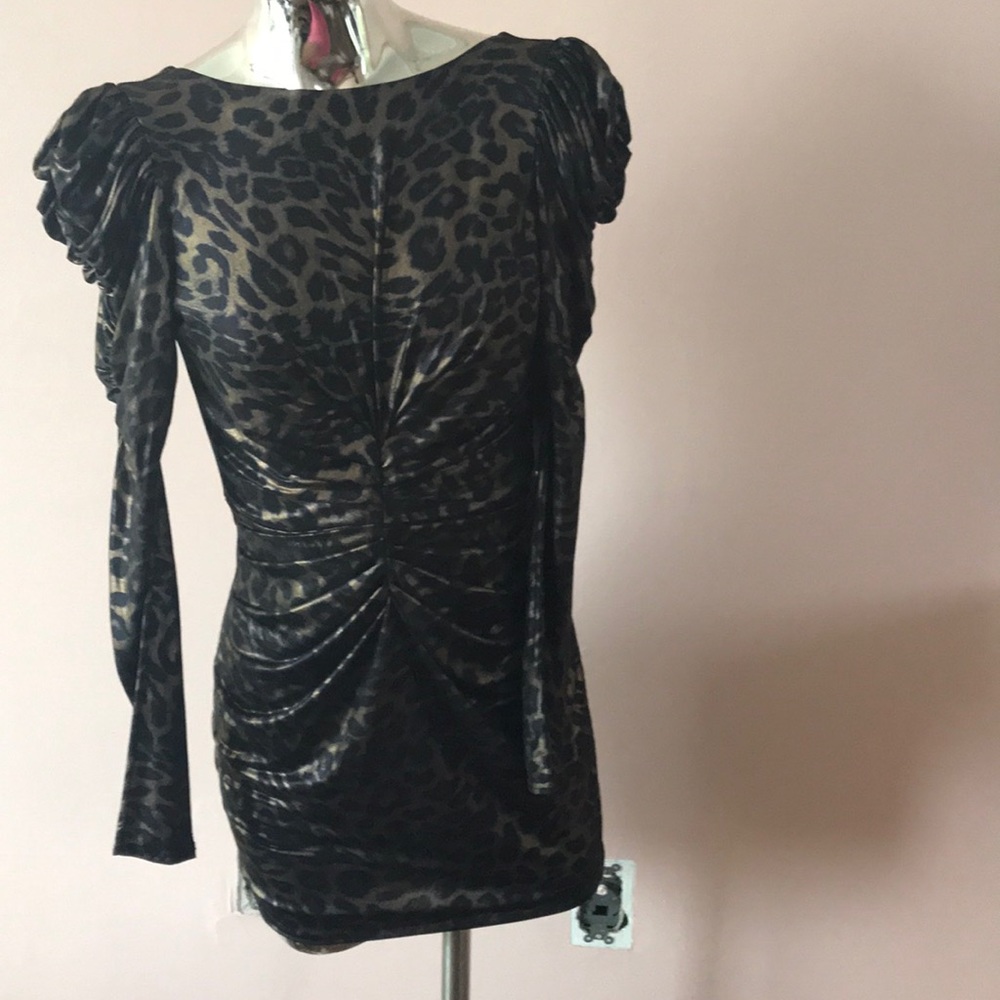 Leopard mini dress with back-out